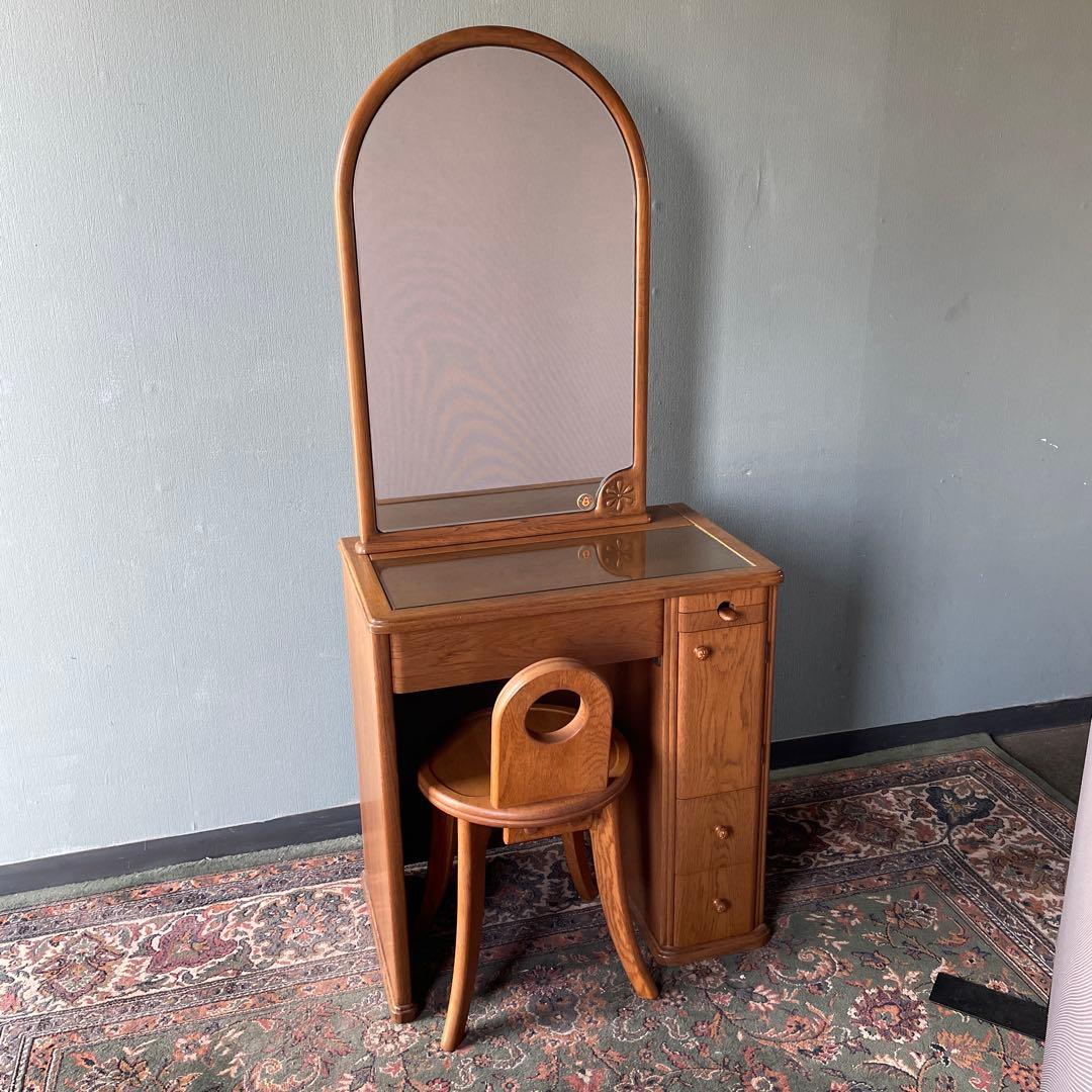 【美品】ドレッサー　鏡台　椅子付き(別売) コンセント付き