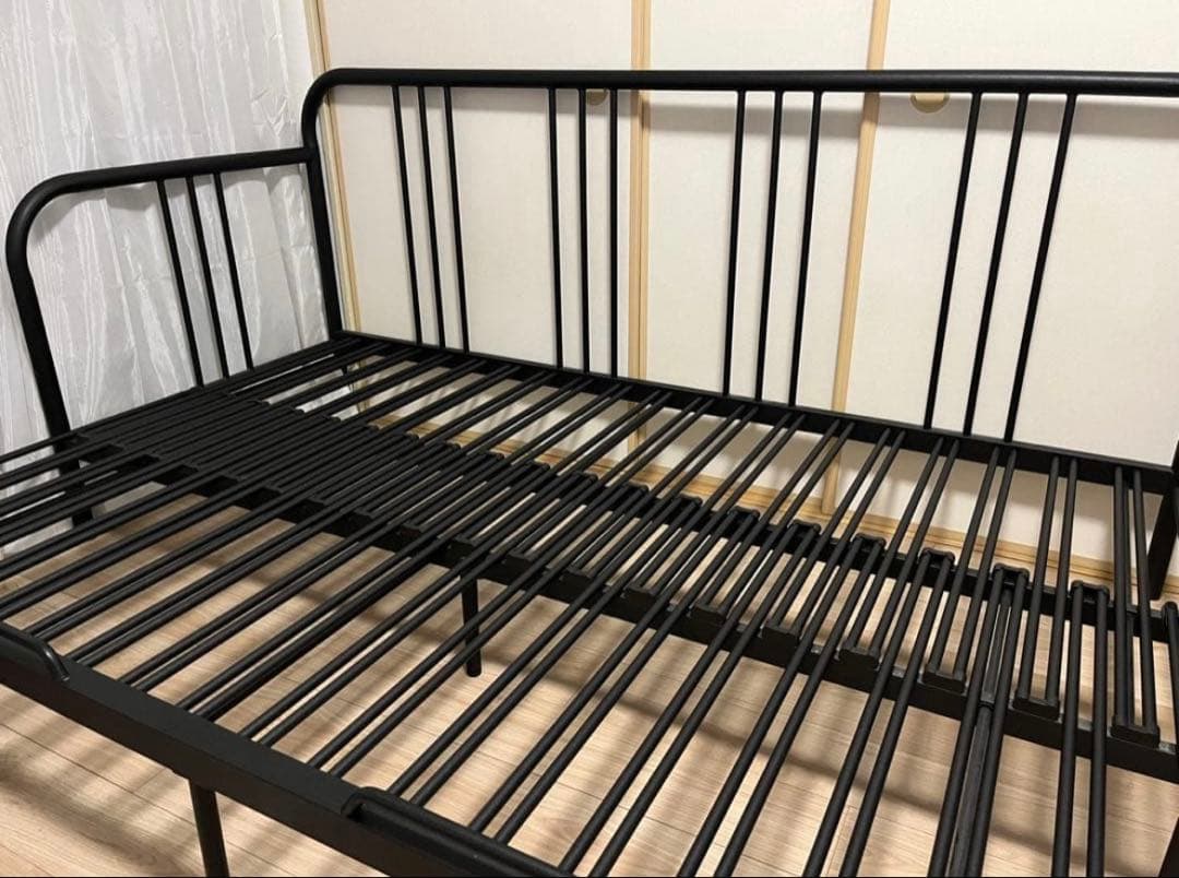 引取希望 FYRESDAL IKEA デイベッドフレーム　①