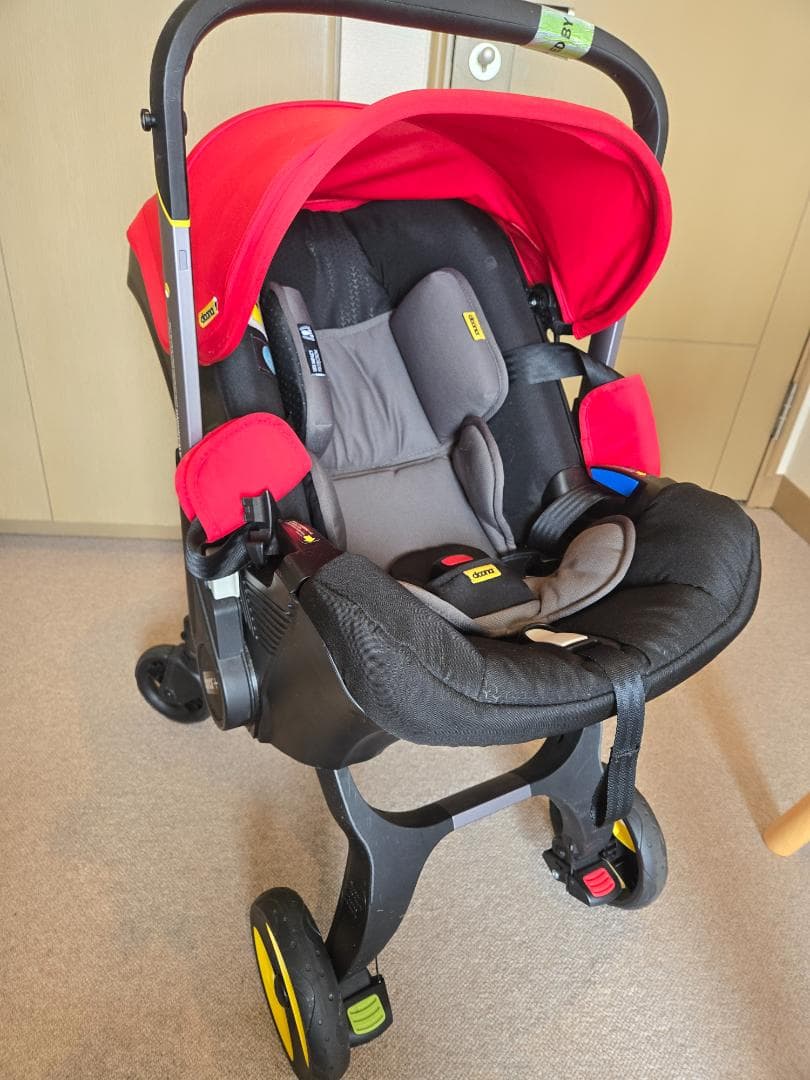 ク*マ様 Doona baby car 2 in 1 car seat/stro