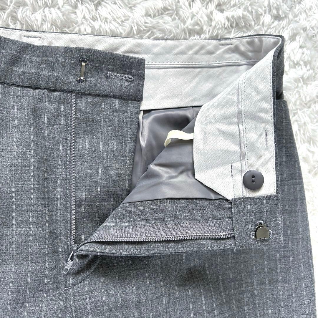 【極美品・大きいサイズ 44】　23区　パンツスーツ　ビジネス　ストライプ　灰色