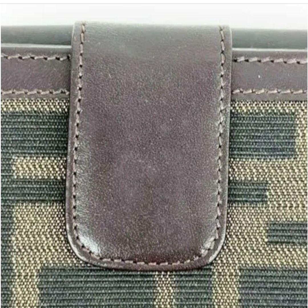 【希少/美品】FENDI フェンディ ズッカ柄 FFロゴ 二つ折り財布 元箱付き