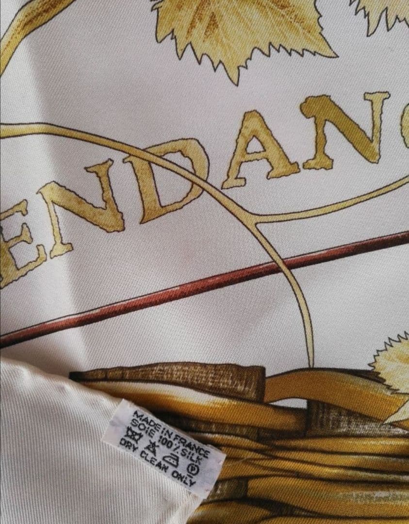 エルメス　HERMES　スカーフ　カレ90　葡萄の収穫