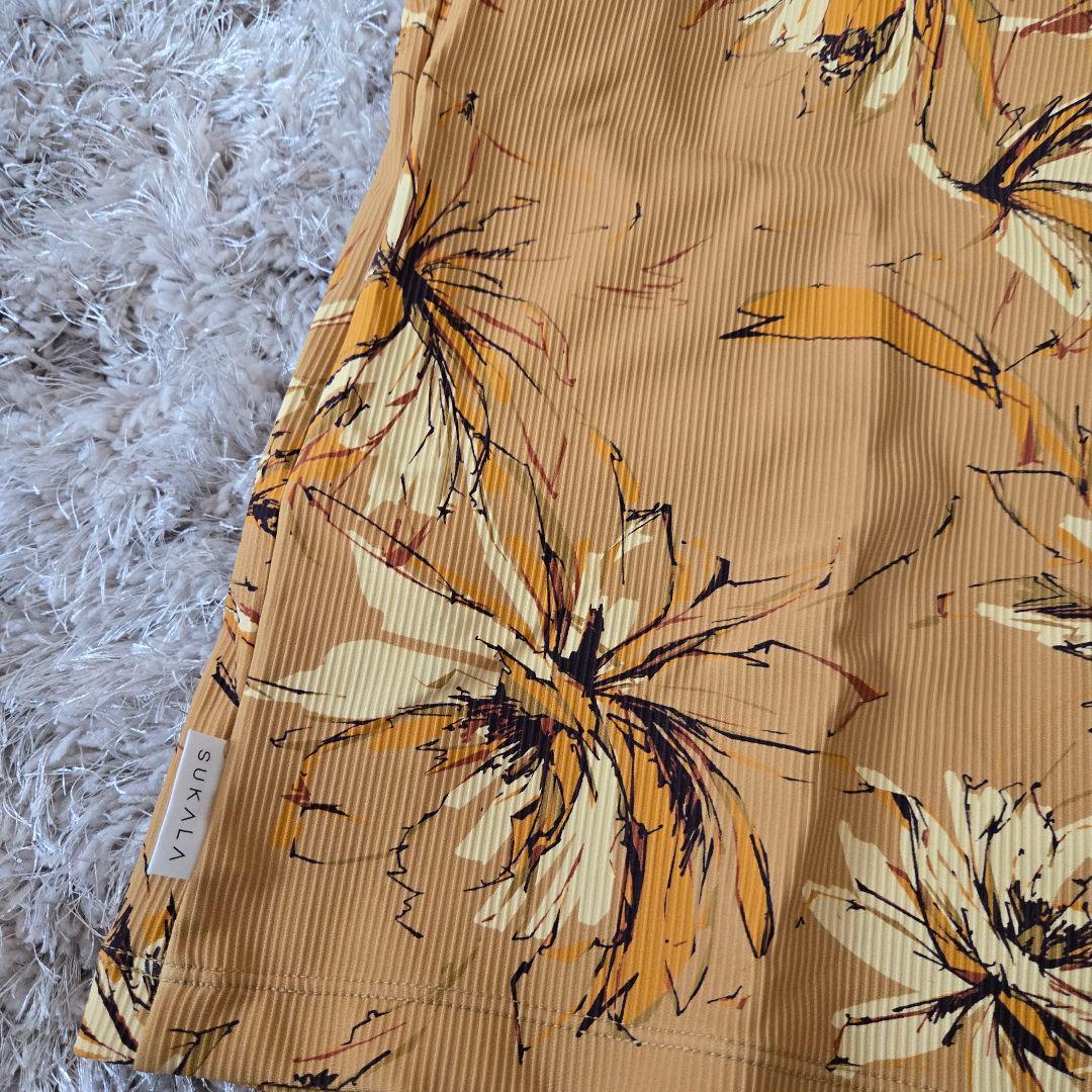 新品タグ付き　袋あり　【SUKALA】リブBigフラワープリントタンクトップ　S