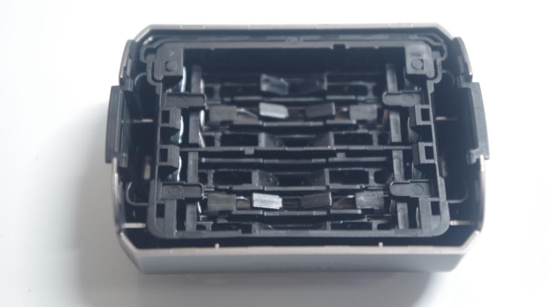 A4148 マクセルイズミ IZF-E863R 電気シェーバー 2024年