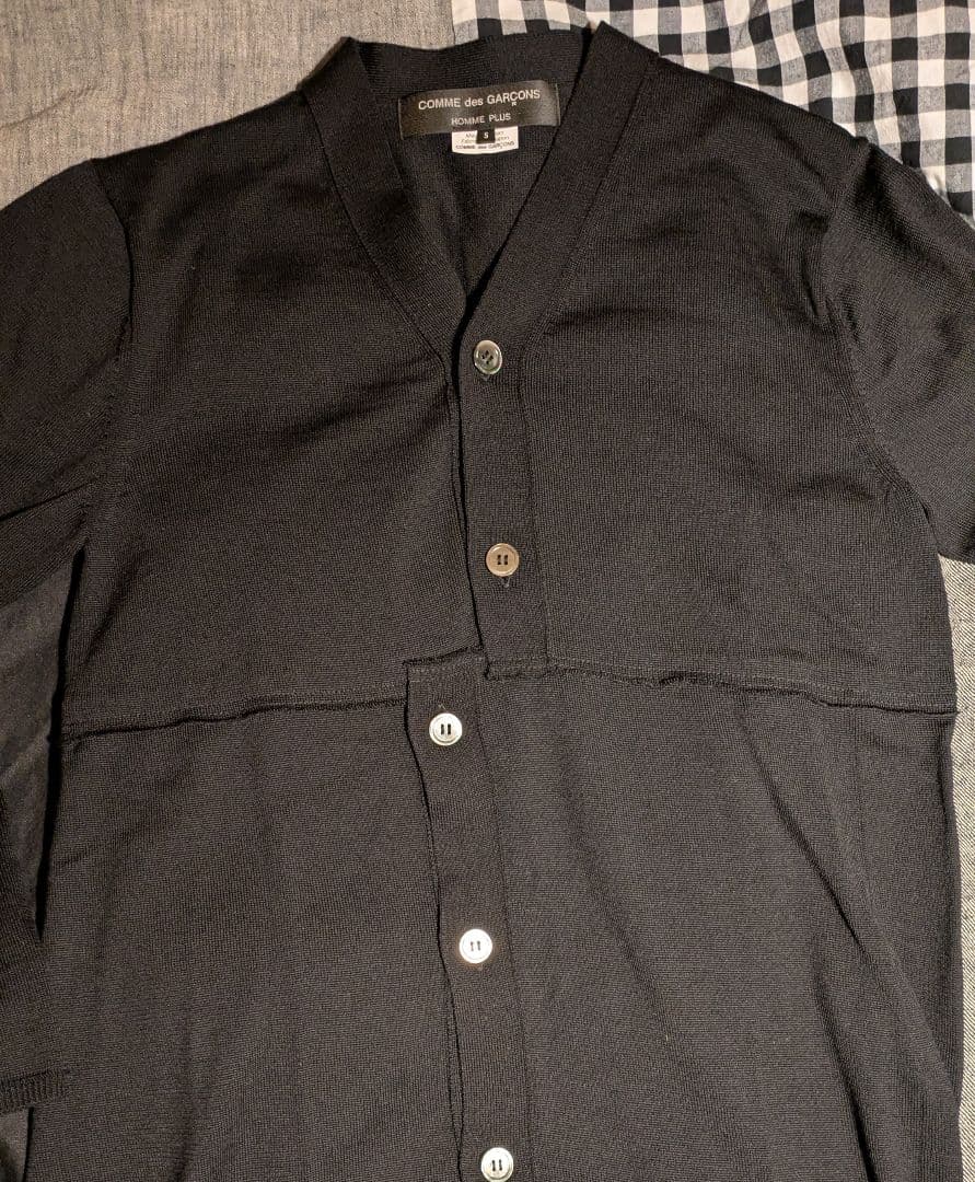 コムデギャルソンオムプリュス 切り返しロングカーディガン 黒・S