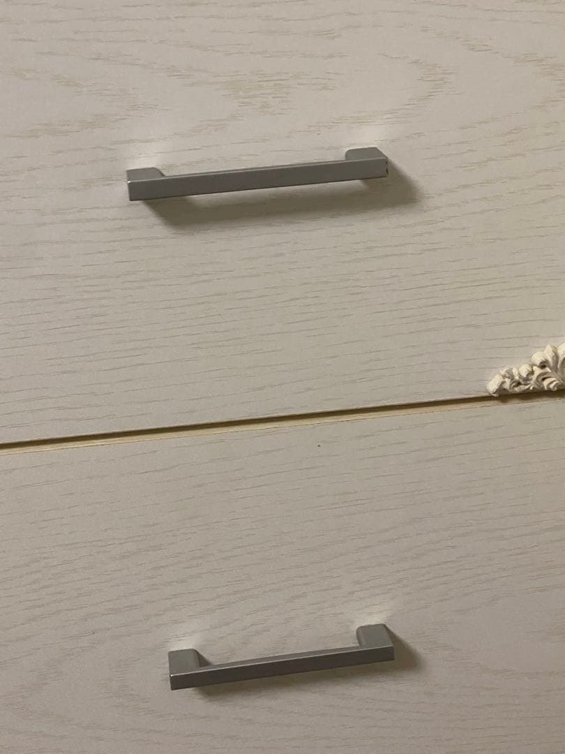 ４段 大容量チェスト♦️ロココ装飾♦️お洒落なホワイトローズ♦️シャビー 木目♦️送料込