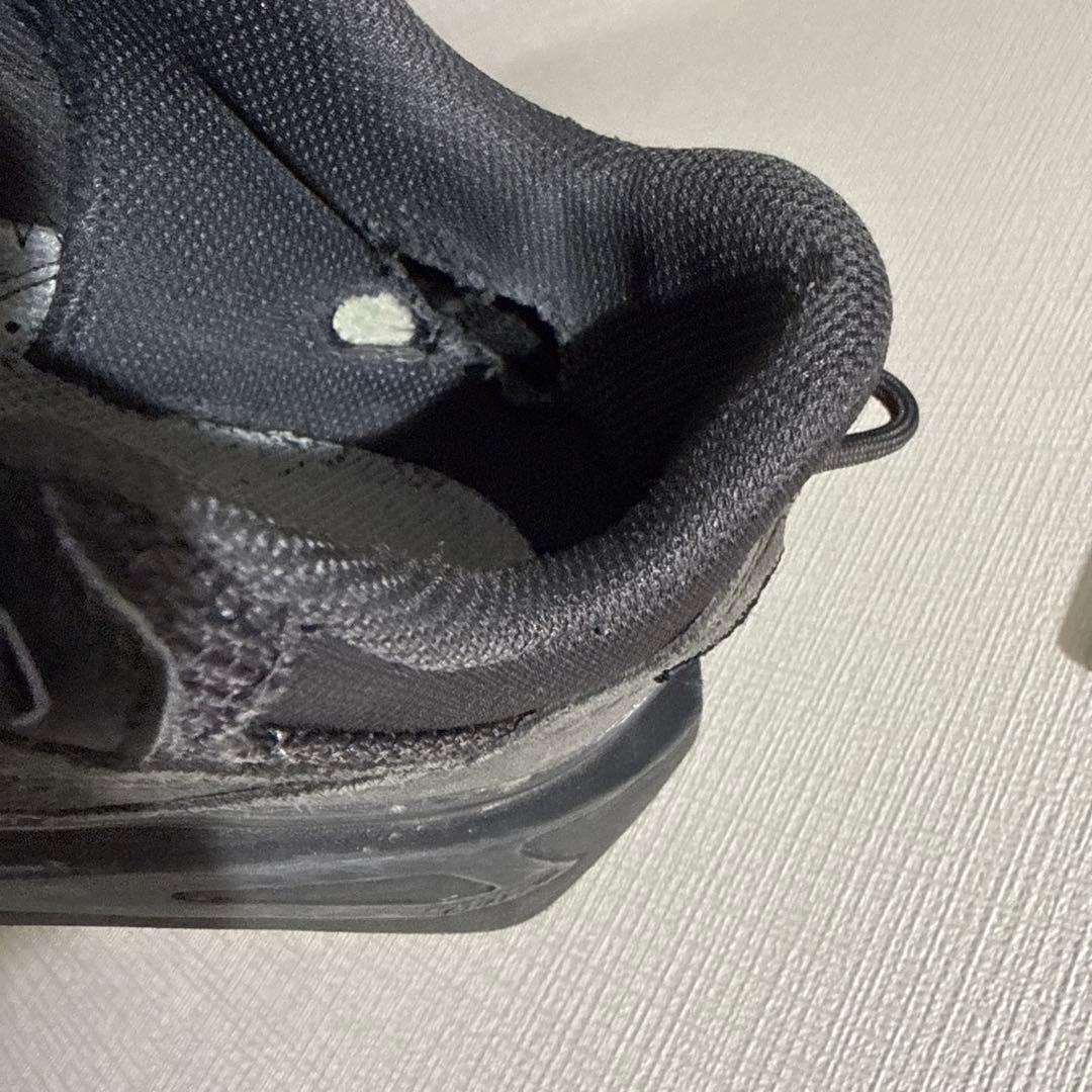 SALOMON ODYSSEY ELMT LOW ブラック