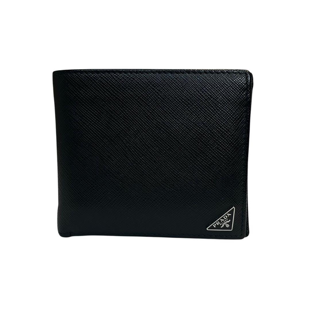 レア✨　PRADA プラダ　二つ折り財布 三角ロゴ サフィアーノ レザー　黒色