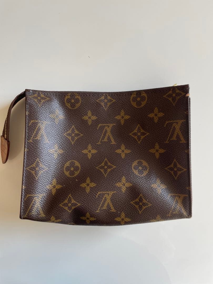 ルイ・ヴィトン モノグラム ポーチ 中型