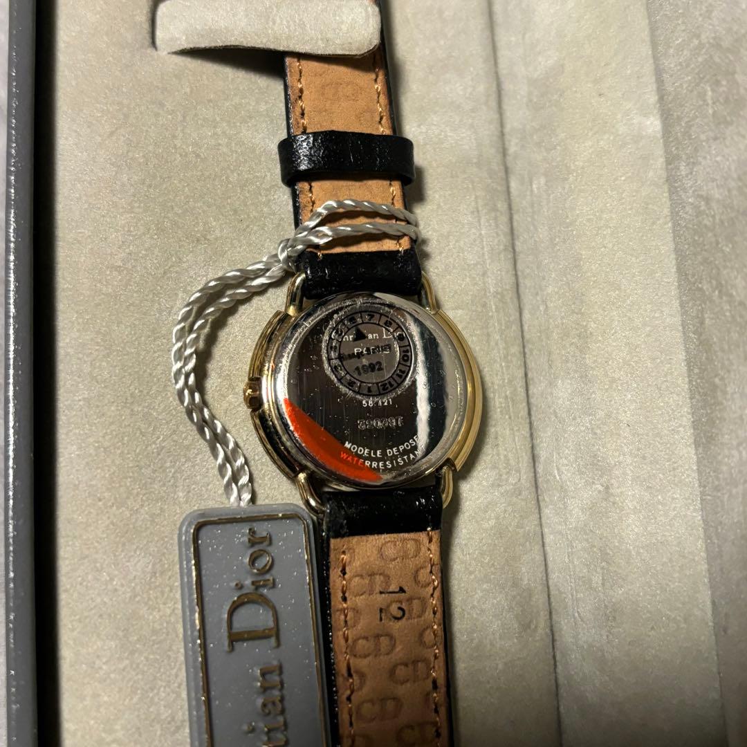 【お値下中‼️】クリスチャンディオール レディース腕時計 ホワイト文字盤　12