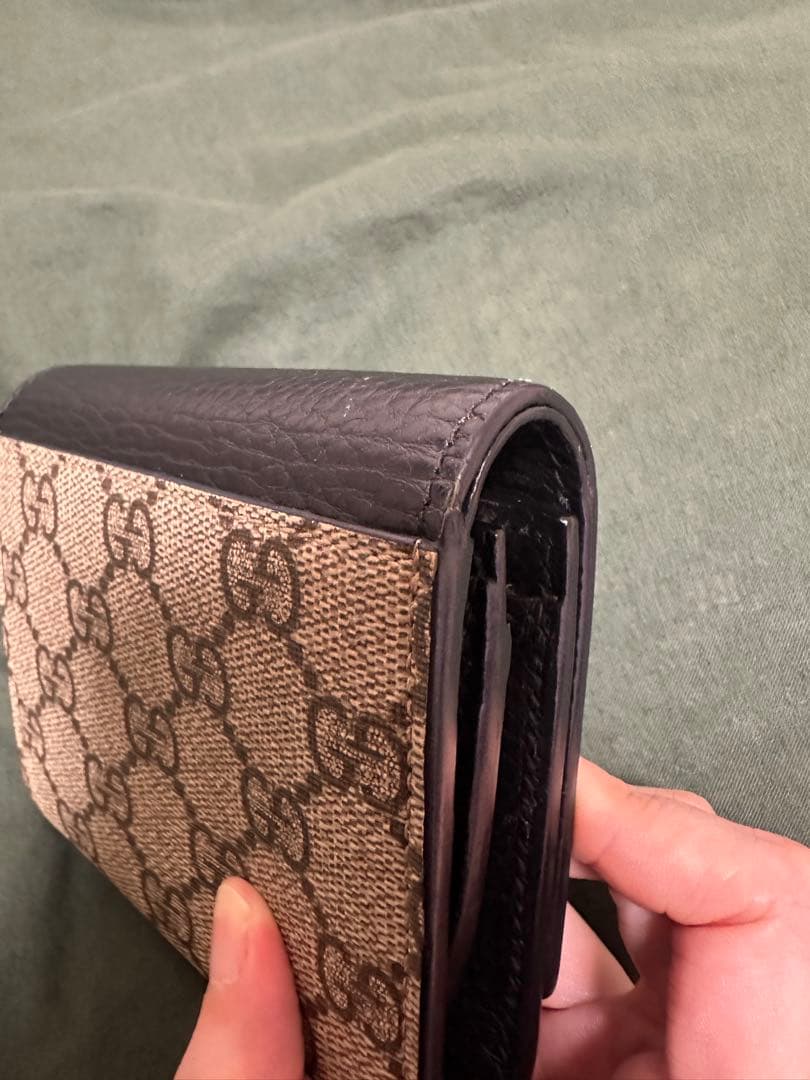 GUCCI ダブルG バイカラー ミディアム ウォレット