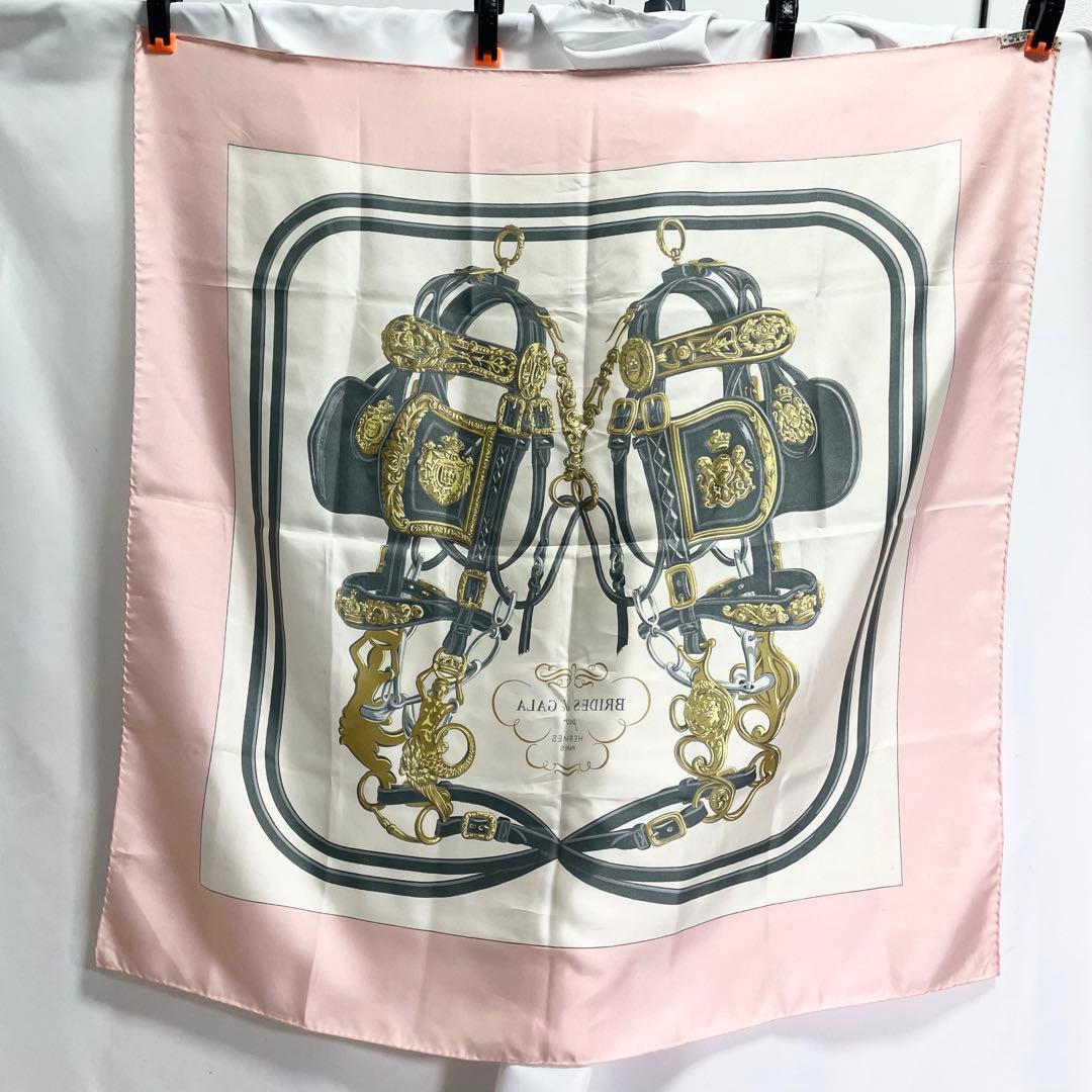 エルメス カレ90 ブリッド ドゥ ガラ ストール 大判 シルク100% ピンク