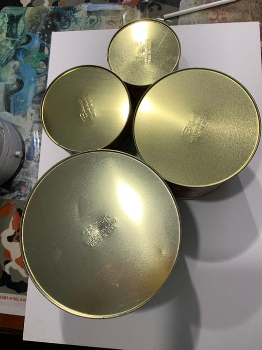 バロノフ　アンティーク缶　4個セット