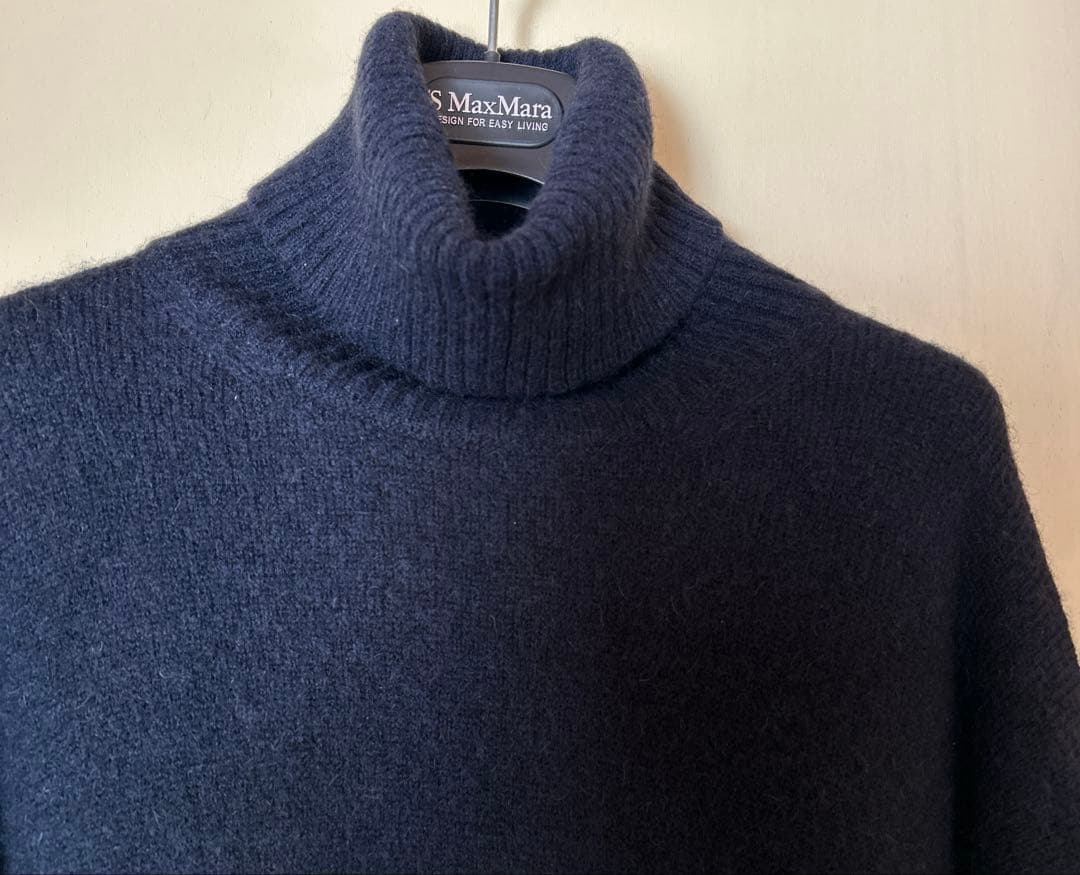 再値下げ　Max Mara マックスマーラタートルネックネイビーニットワンピース