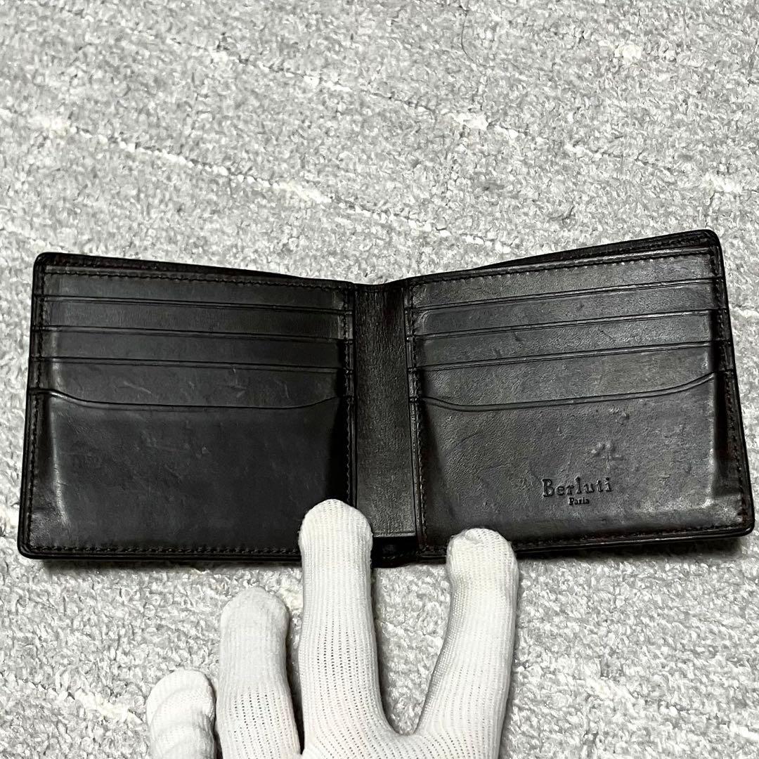 ベルルッティ［二つ折り財布］マコレ　スクリット　カリグラフィ　ヴェネチアレザー