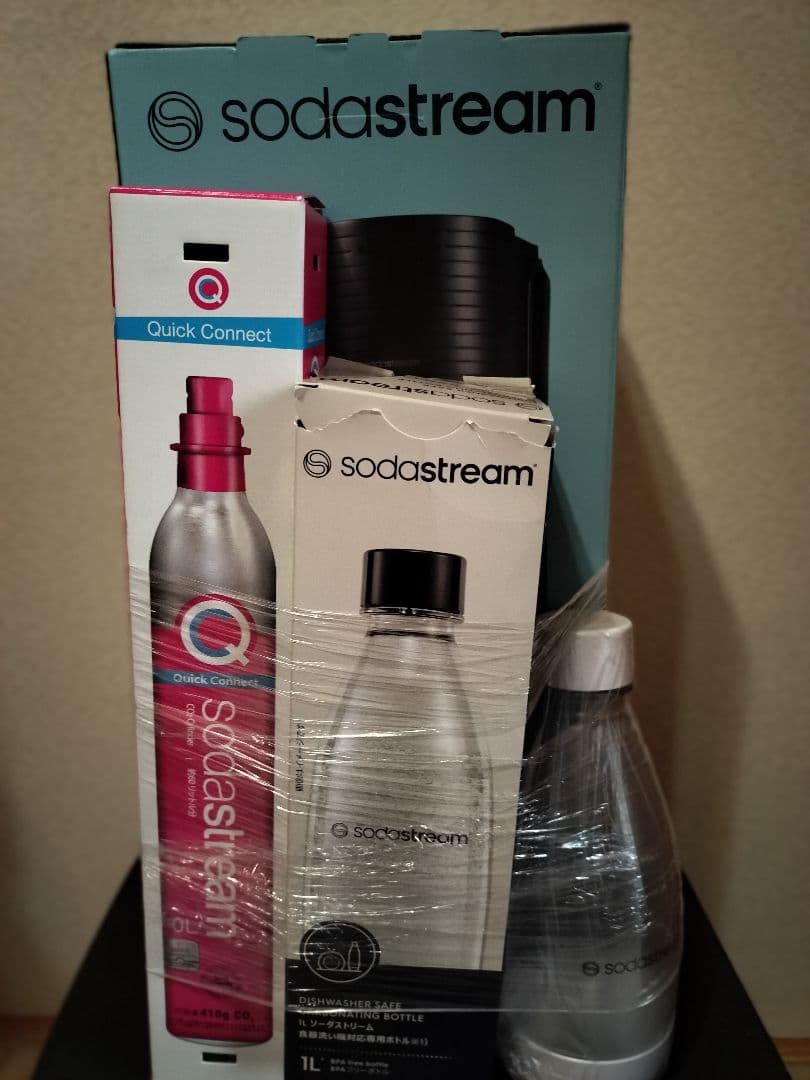 Sodastream GAIA 炭酸水メーカー 黒1L ボトル付きセット　未開封