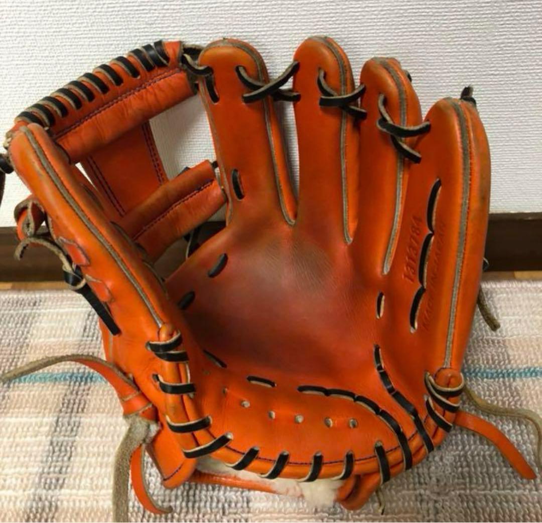 「激レア」アンダーアーマー オレンジ 硬式グローブ 内野手用