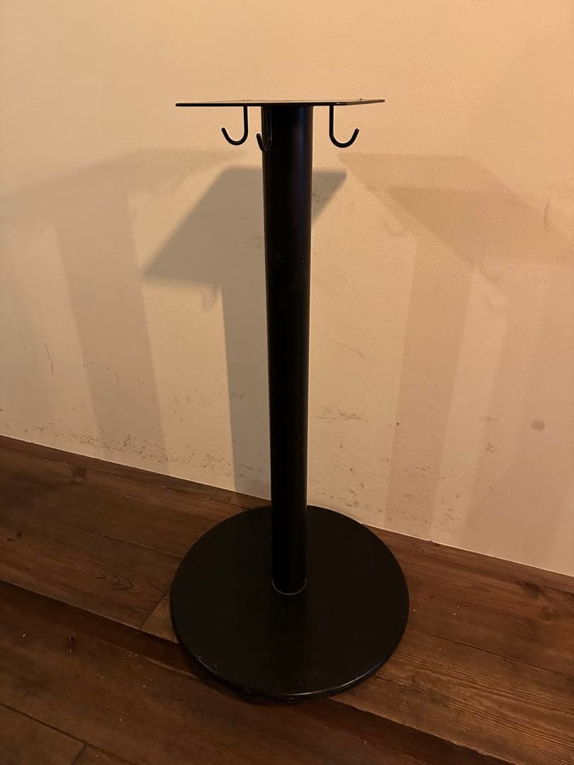 カフェテーブル脚　アイアン