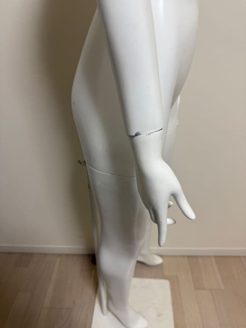 女性　全身トルソー　マネキン　白　高さ調整可能　ディスプレイ　店舗用品　ビジネス
