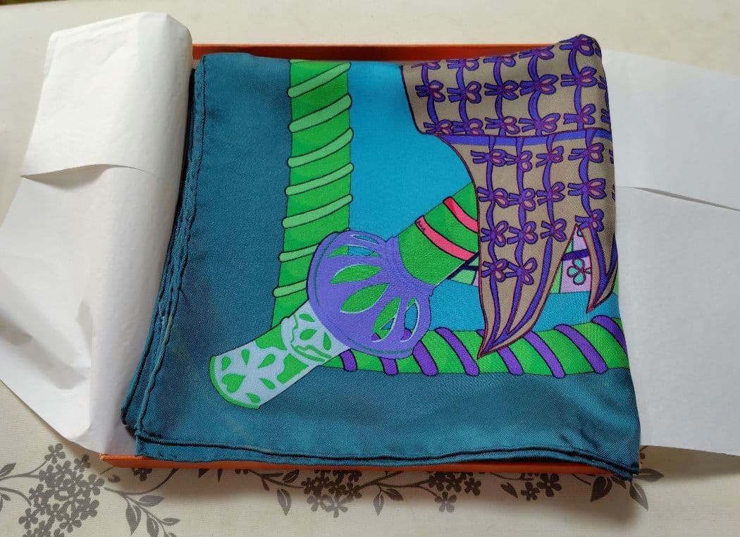 HERMES　エルメス　スカーフ