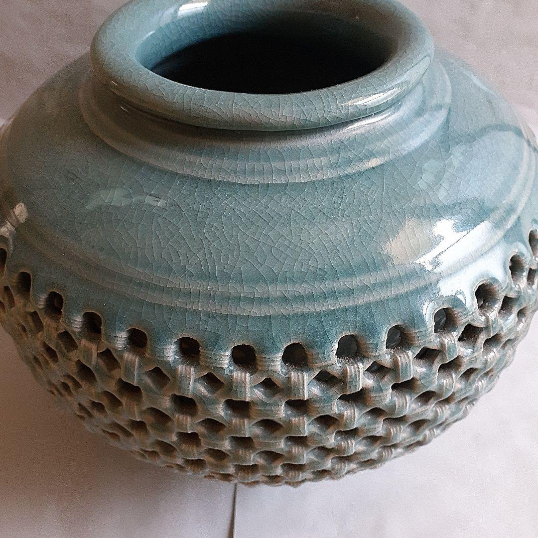 青磁　銀光　壺