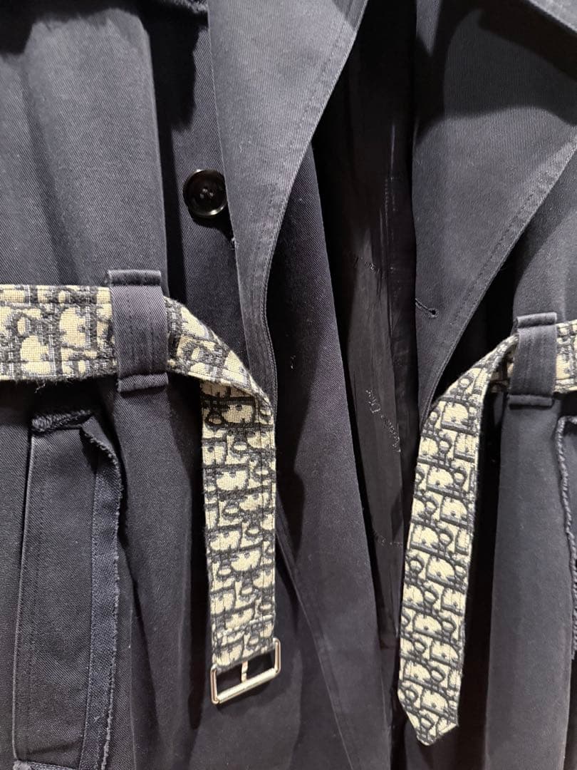 DIOR ネイビートレンチコート 装飾ベルト付き