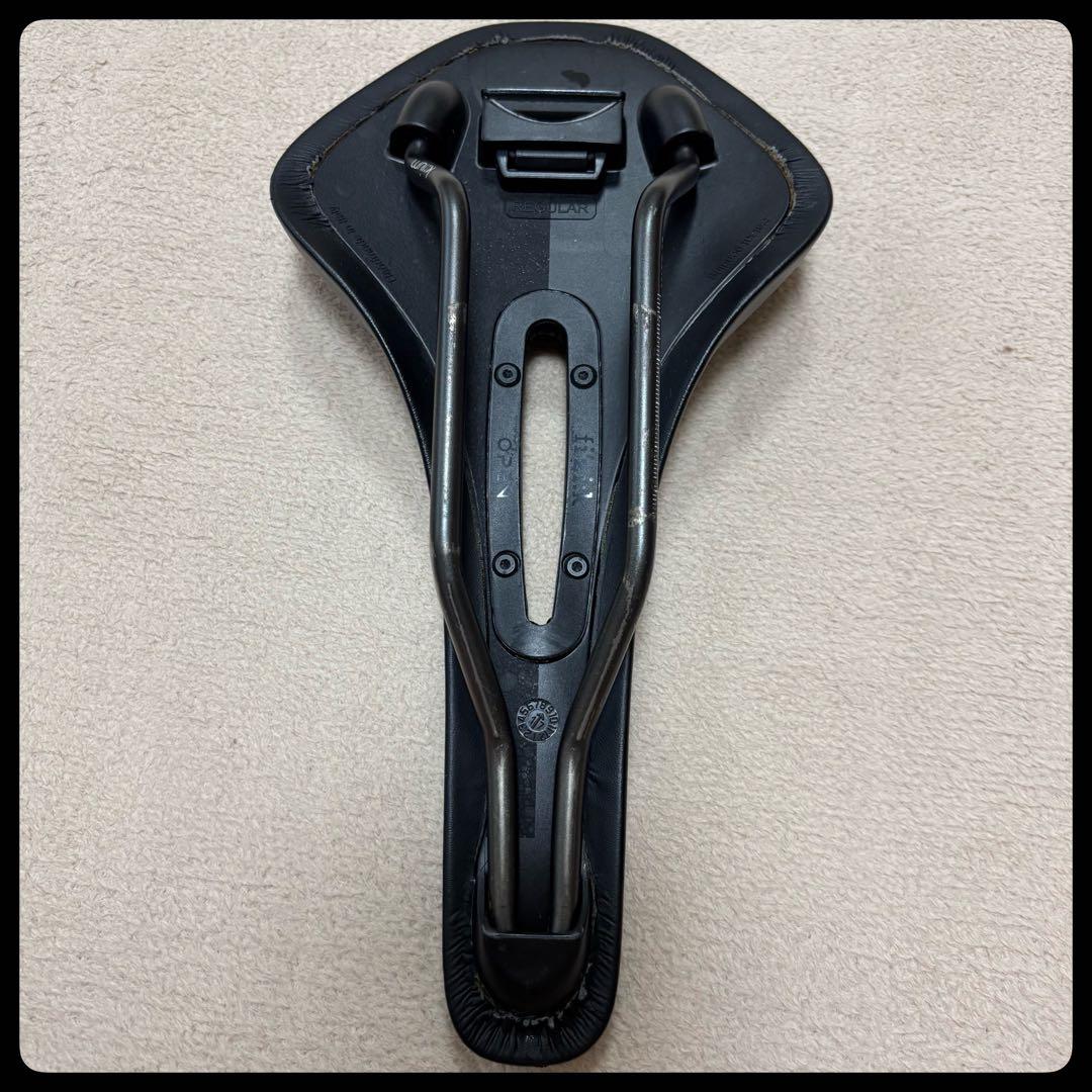 fi'zi:k ANTARES R3 OPEN K:IUM カメレオンレギュラー