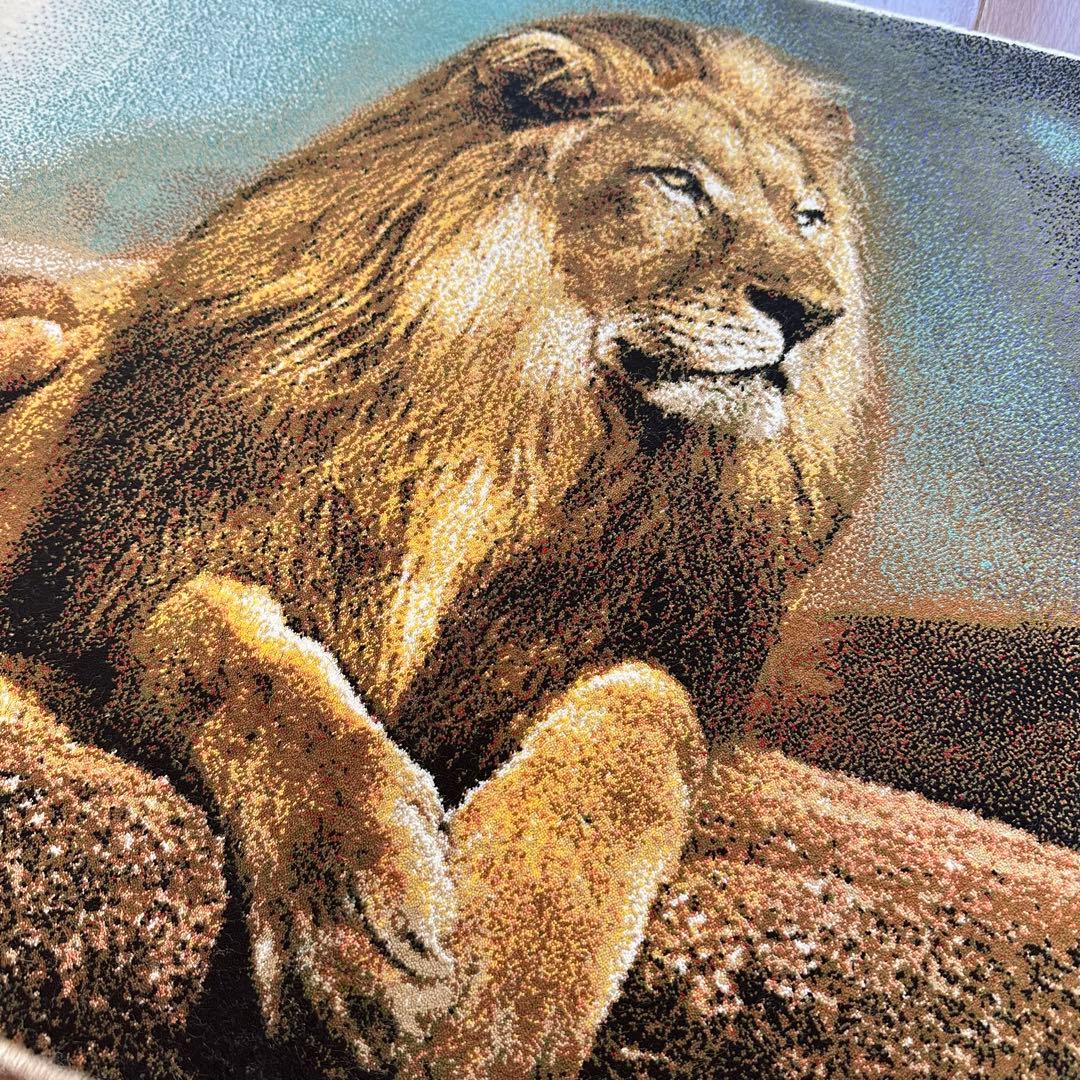 【新品未使用】絵画風絨毯　カーペット　玄関用　ライオン　玄関　廊下　絵画　イラン