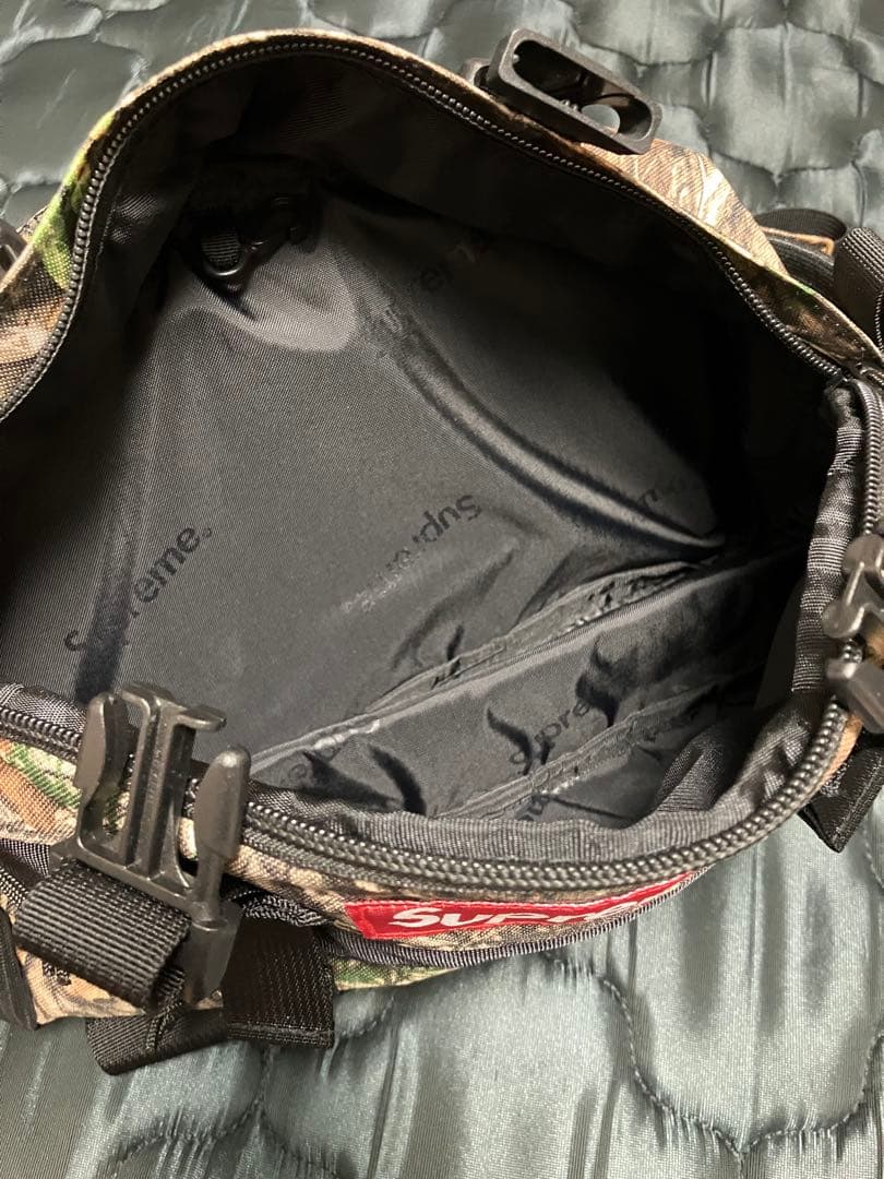 正規品　Supremeリアルツリー ボディバッグ 迷彩　カバン　ウエストポーチ