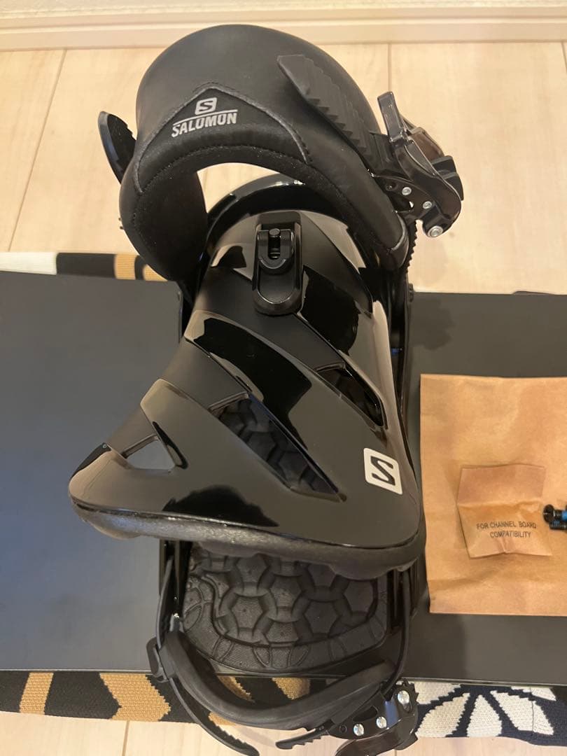 SALOMON 【12/25まで限定送料込み】板＆未使用のバインディング セット
