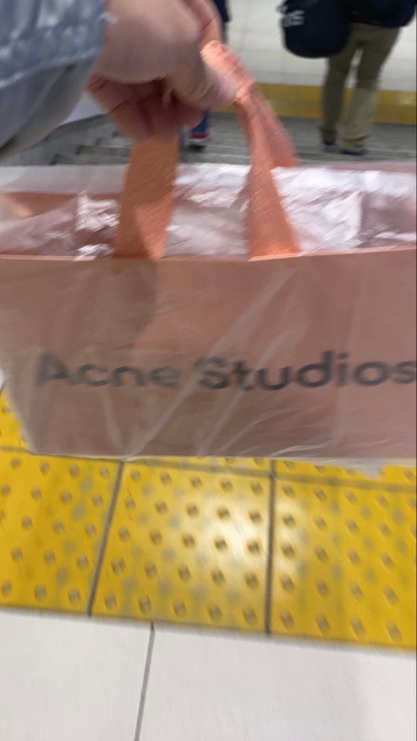 acne studios キャップ