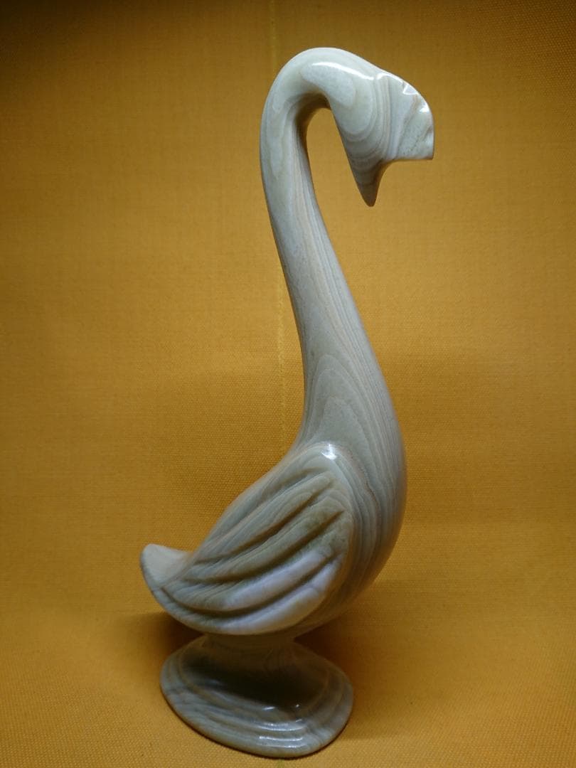 【美品】スワン　白鳥　天然石　彫刻　インテリア　置物　工芸品　美術品　A1394