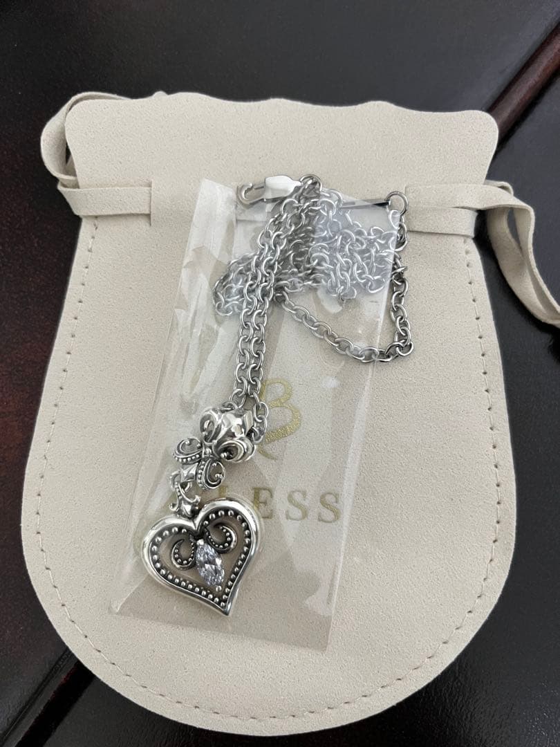 bless ネックレス