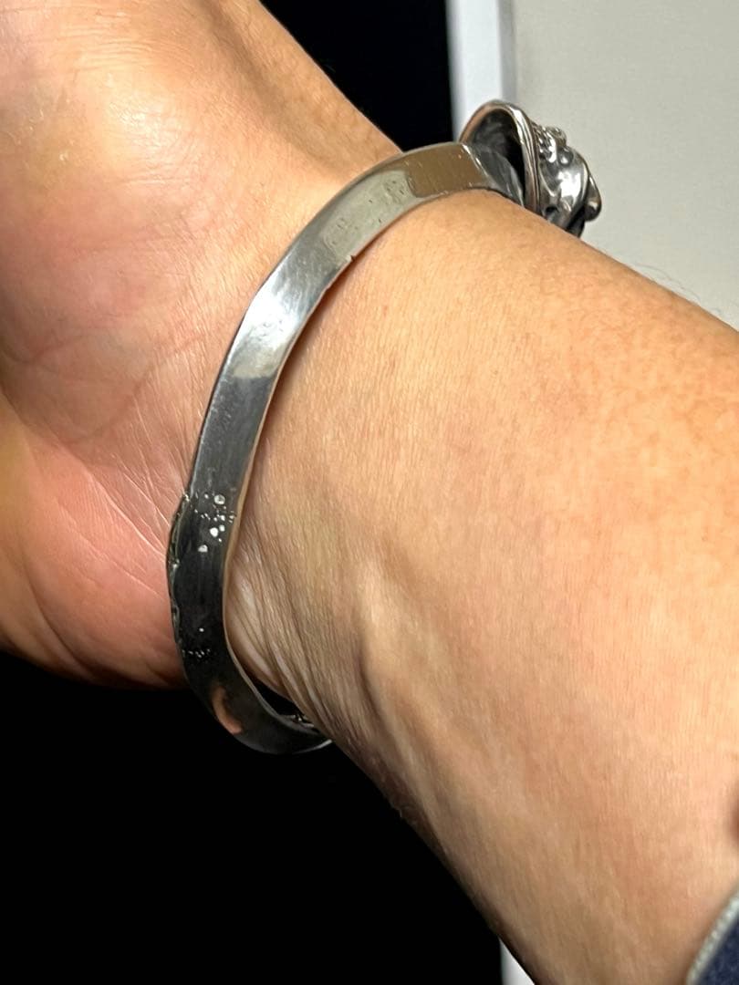 定価17万モンスターグッドラックスカルバングル訳あり。