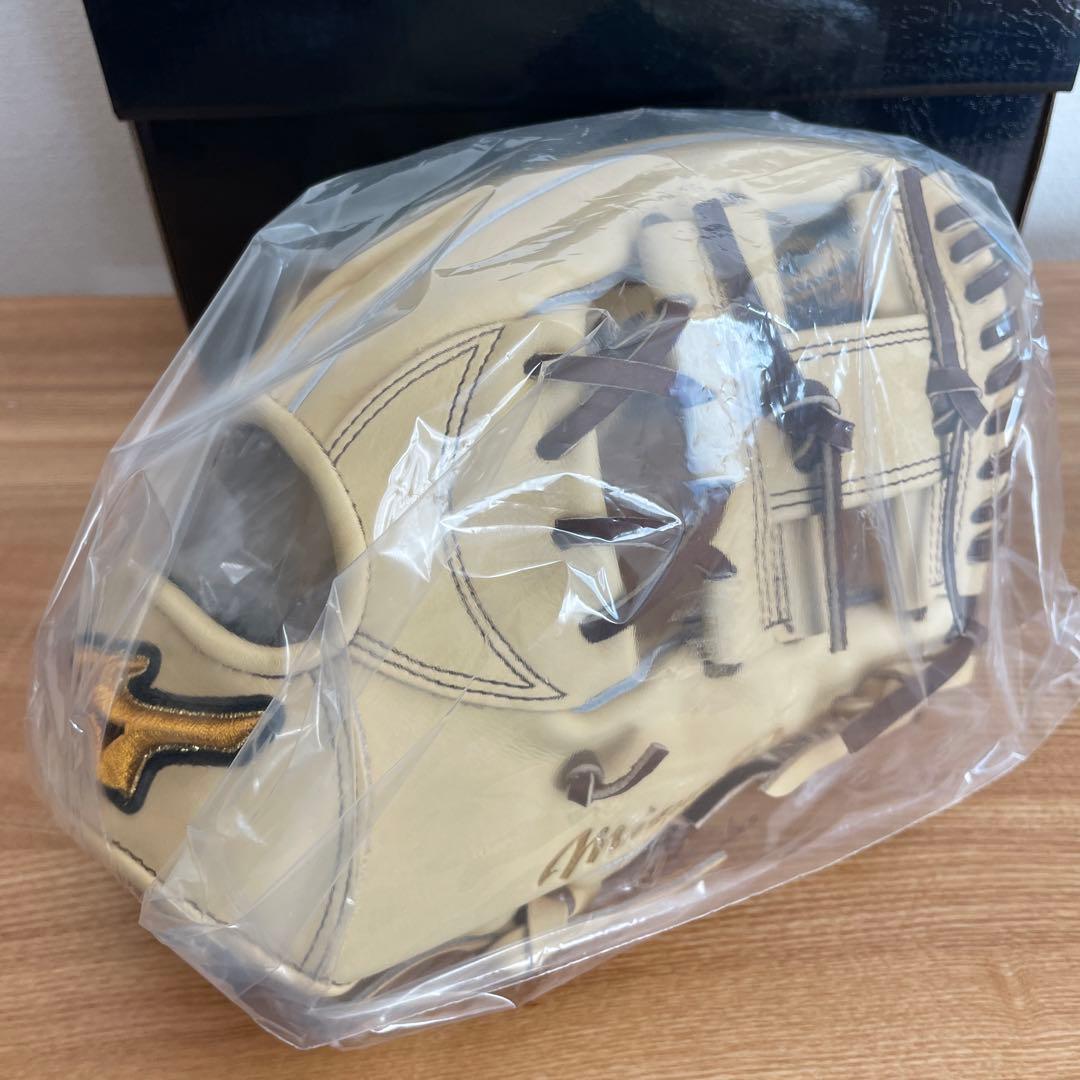 ミズノプロ　硬式用　内野　グラブ　グローブ　定価69,300　限定　高校野球対応