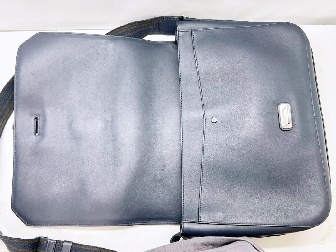 美品　Dunhill　ダンヒル　ハムステッド　ショルダーバッグ　メッセンジャー