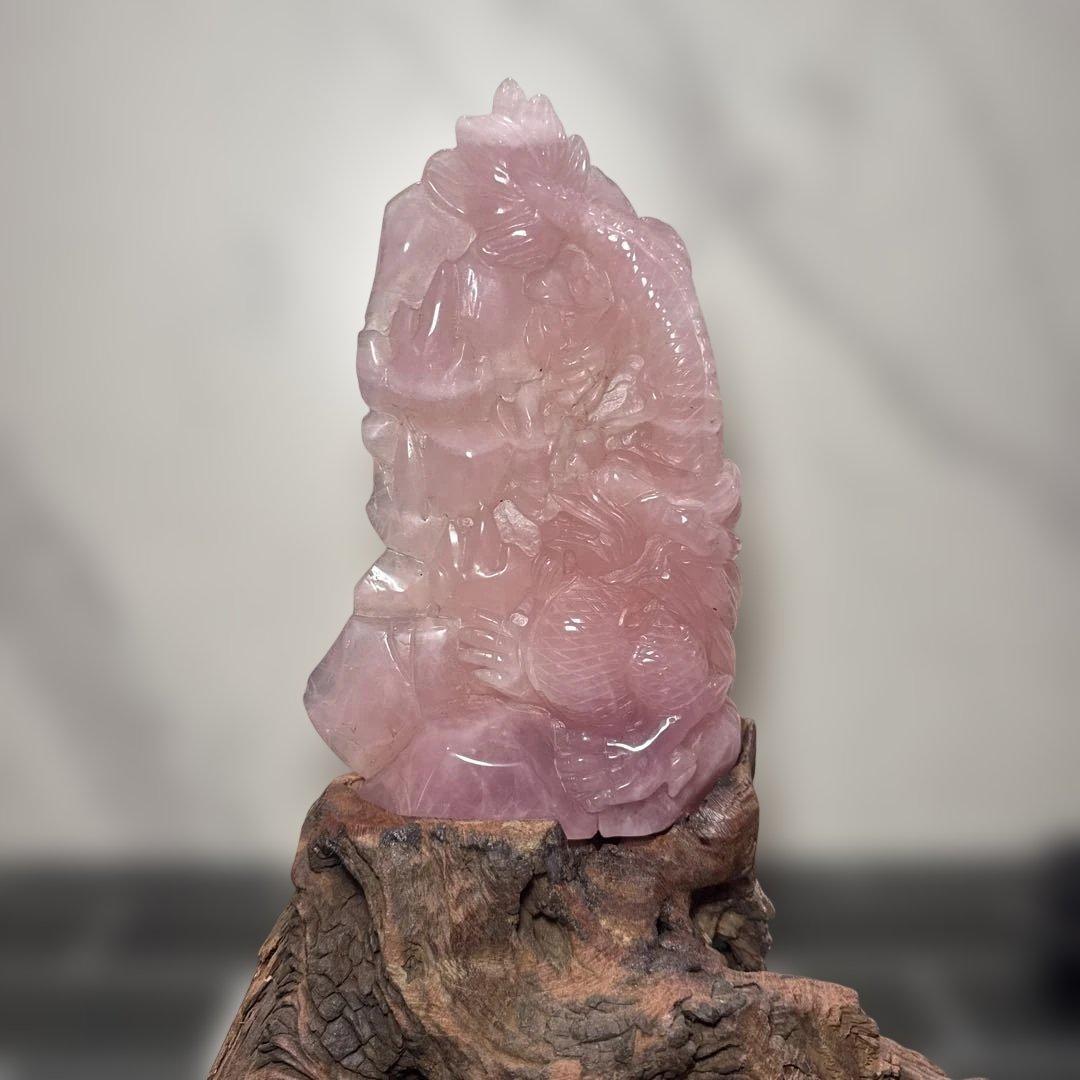 ローズクォーツ 龍彫刻 置物 天然石 一点物　おまけあり