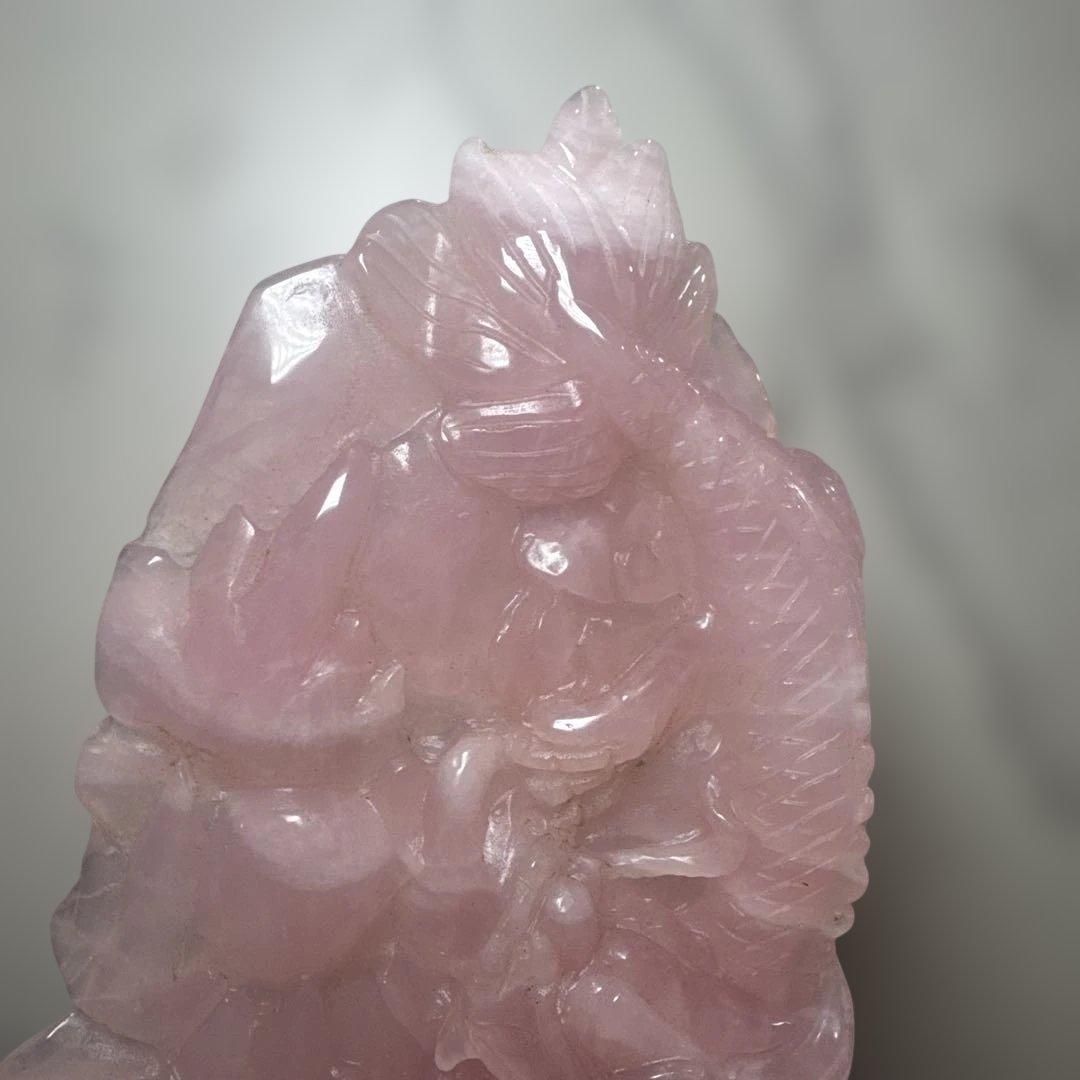 ローズクォーツ 龍彫刻 置物 天然石 一点物　おまけあり