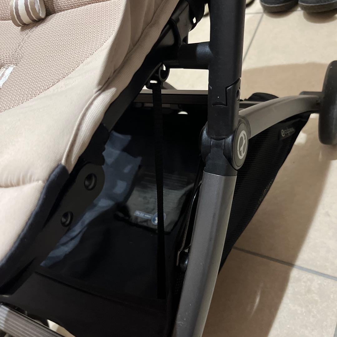 サイベックス　ベビーカー　オルフェオ（ベージュ）