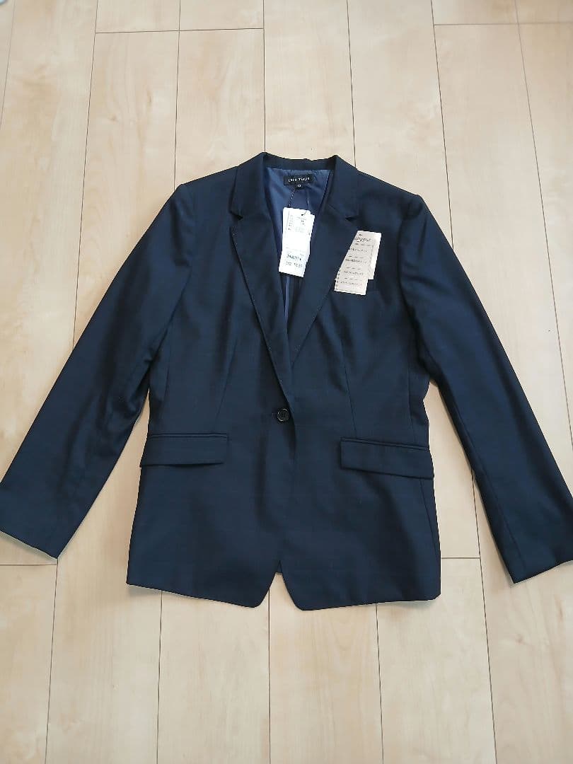 売り切り最終価格♪新品未使用☆ネイビーチェック柄パンツスーツ