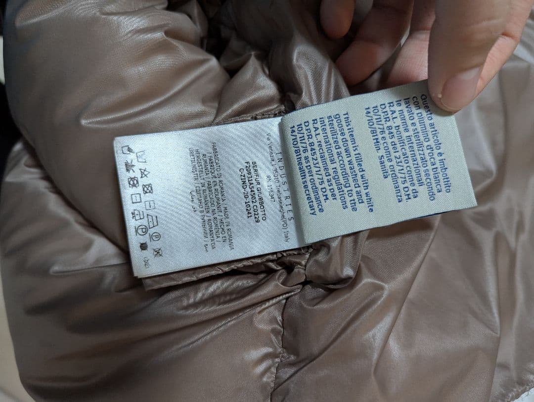 モンクレール　MONCLER ダウンジャケット ファー付き　レディース　ダウン