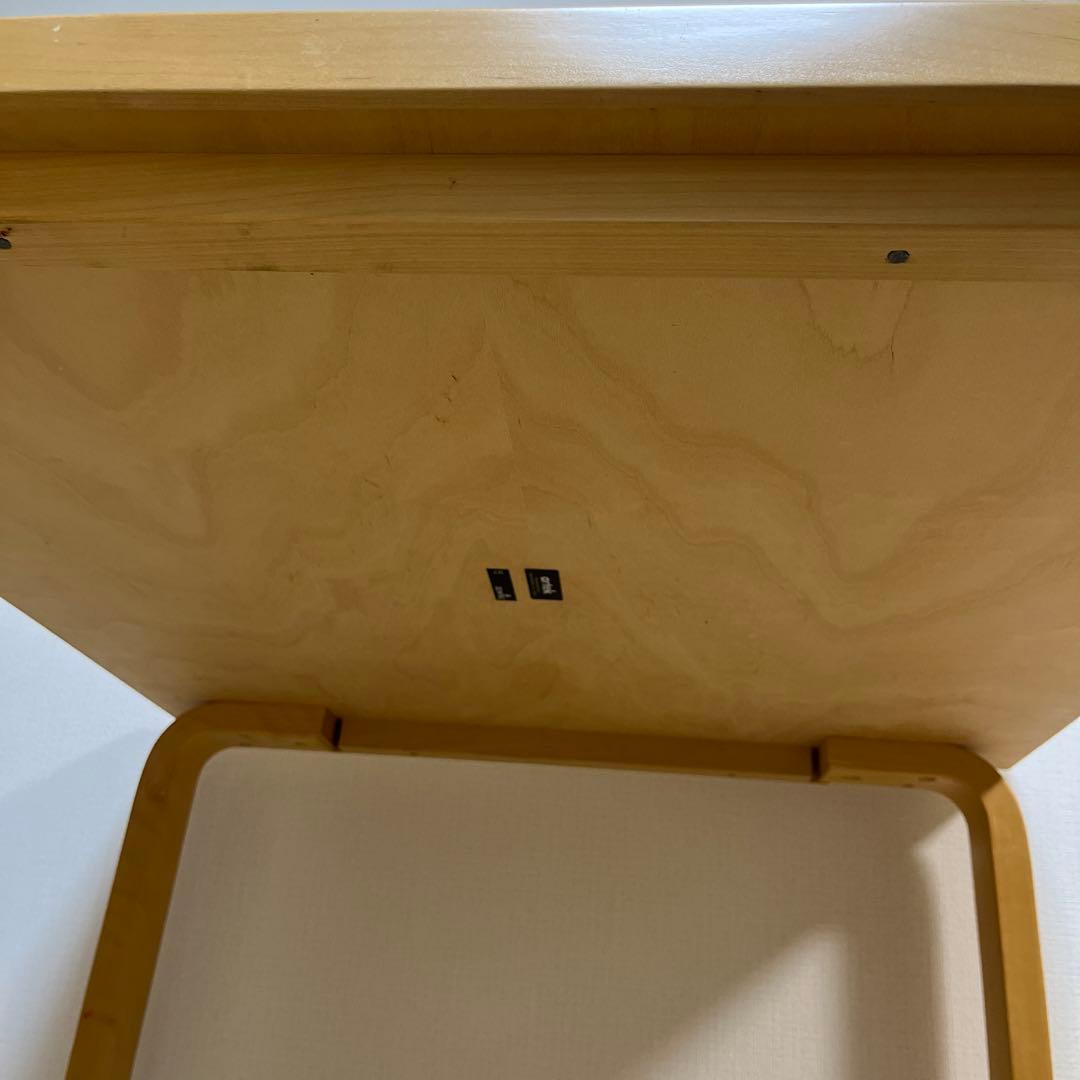 artek ダイニングテーブル 81C (75×75) ナチュラルラッカー