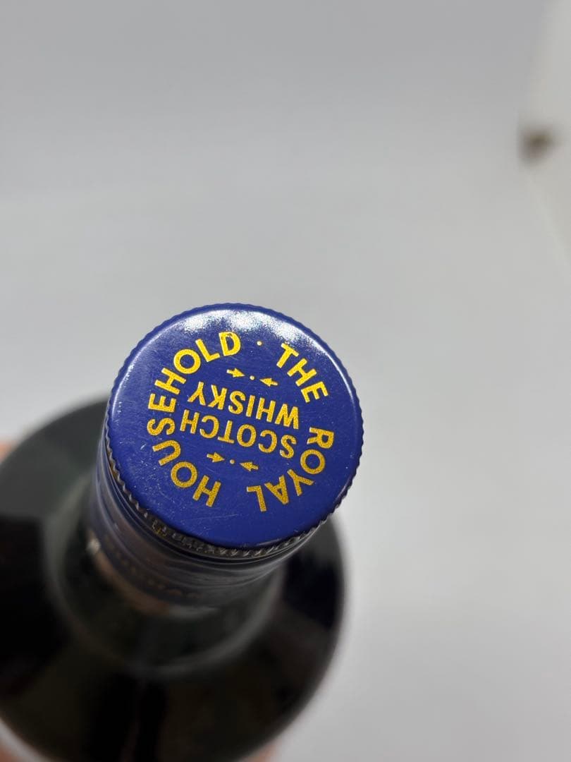 未開栓　貴重　The  Household Scotch Whisky