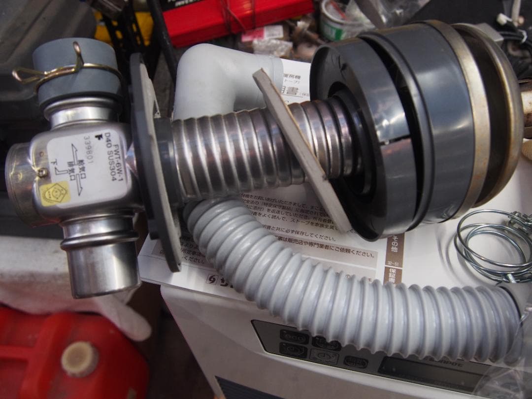 中古　サンポット　ＦＦストーブ　FF-4211TL 2022年製造