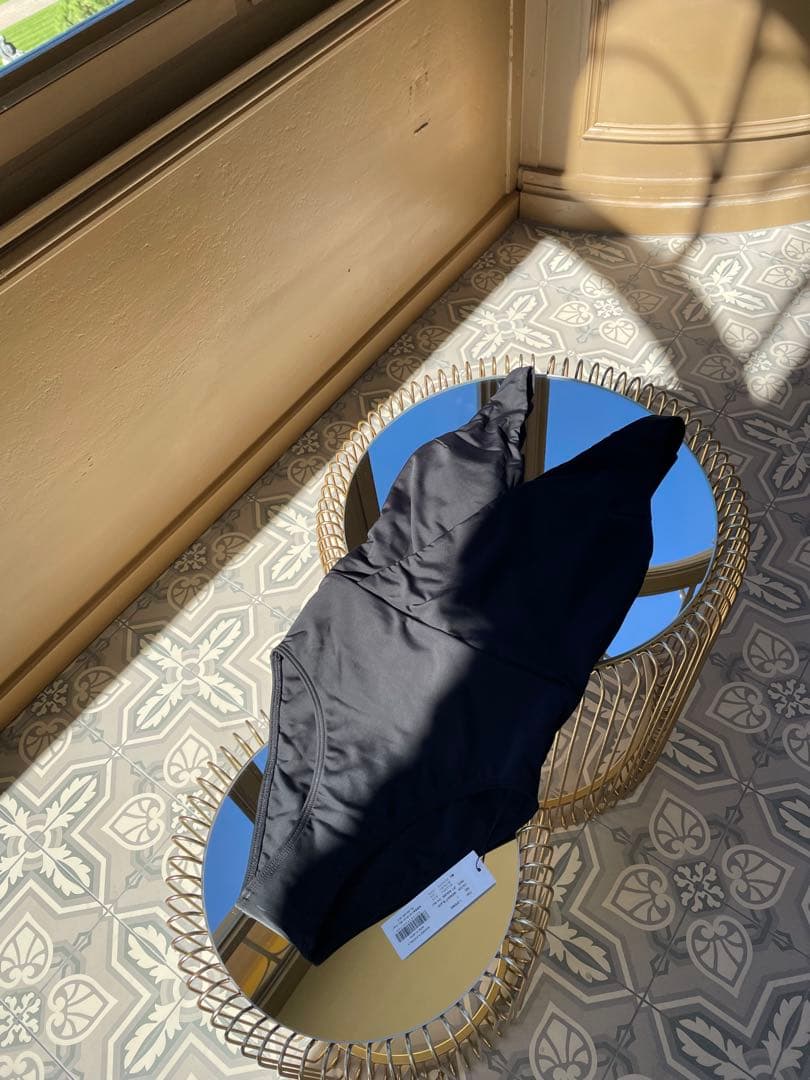 【新品未使用】SISANDI V OPENED midnight black 1