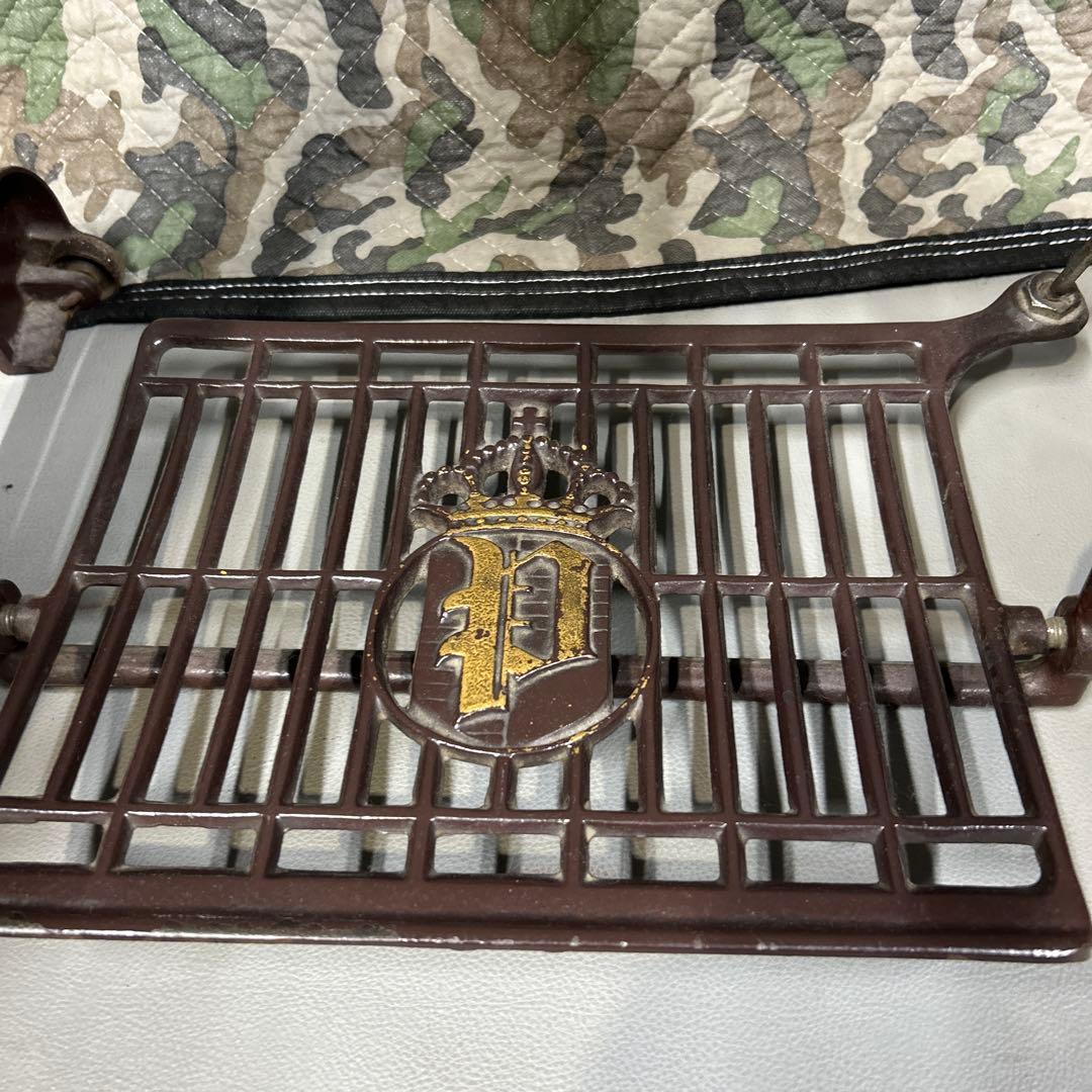 足踏みミシンの脚