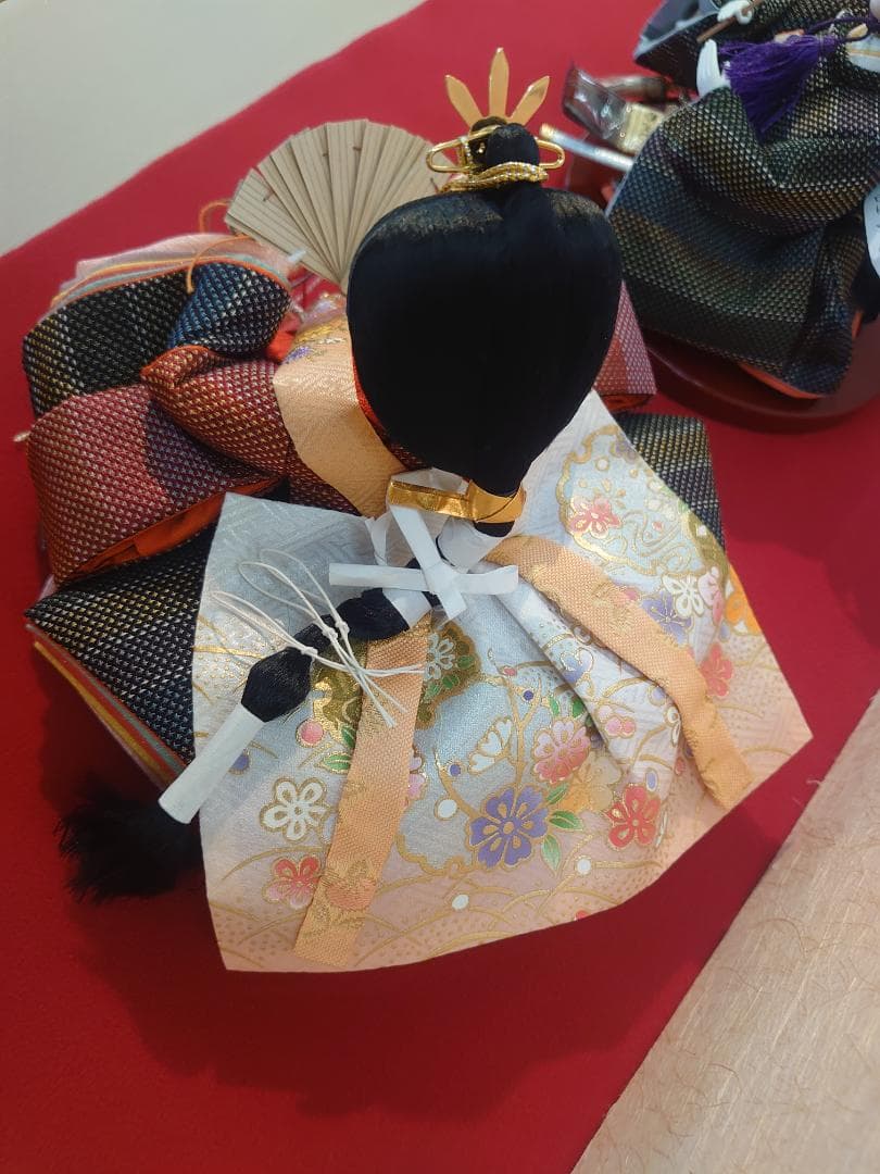 ●新品●　おひなさまセット　紬風衣装と和紙屏風