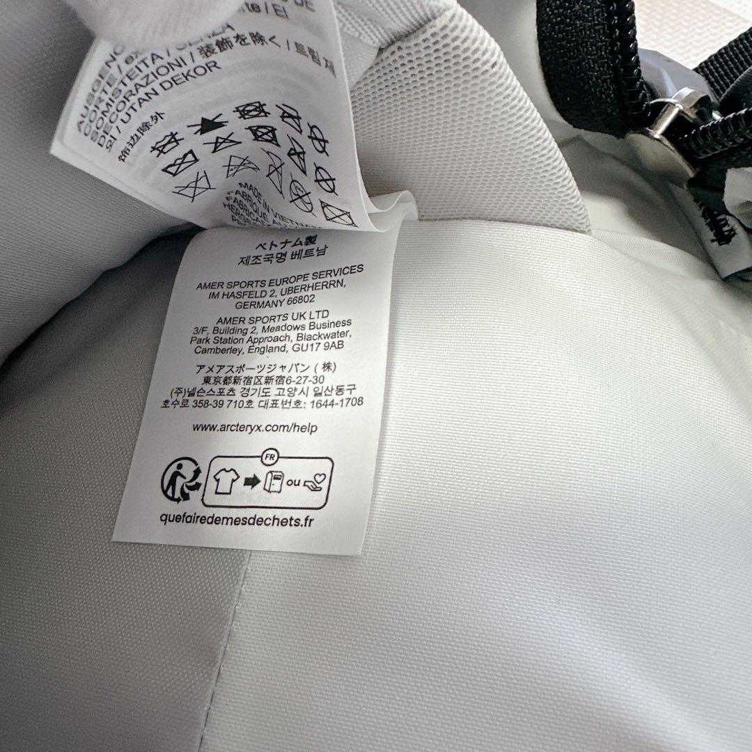 美品　ARC’TERYX GRANVILLE 10 COURIER BAG