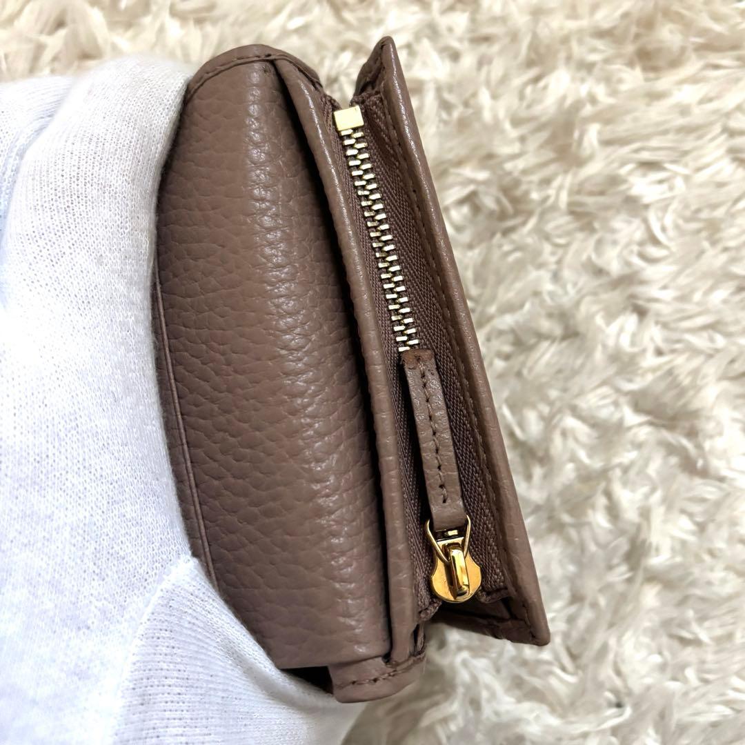 美品✨GUCCI GGマーモント コンパクト財布 ベージュ 二つ折り