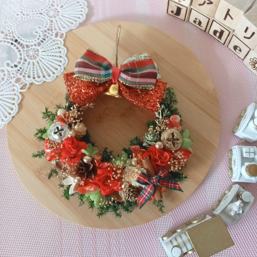 No154  ちっやゃいけど存在感!!!キラキラリボンのクリスマスリース❄︎.*